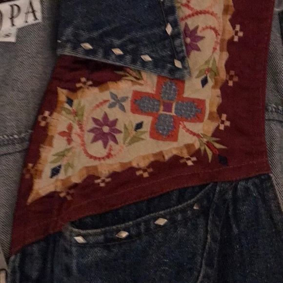Women’s Denim Vest - Picture 4 of 4